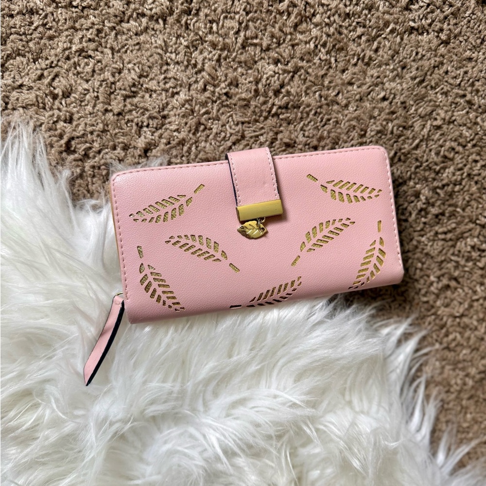 Elegant Pink Wallet with Leaf Cutout Design
